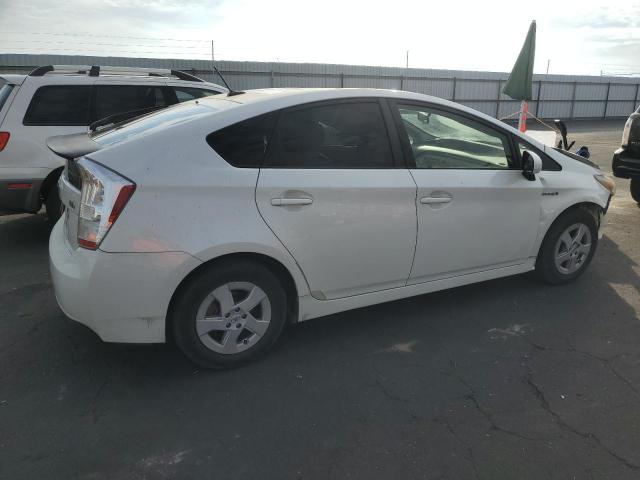 JTDKN3DU2B0303910 - 2011 TOYOTA PRIUS თეთრი ფოტო 3