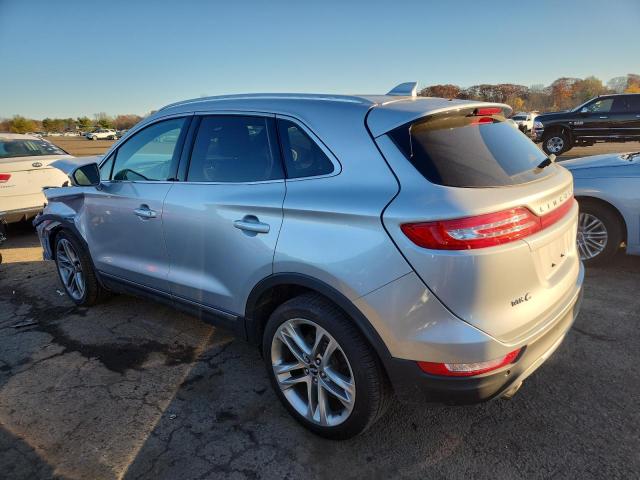 5LMCJ3D95HUL07410 - 2017 LINCOLN MKC RESERVE فضي صورة 2