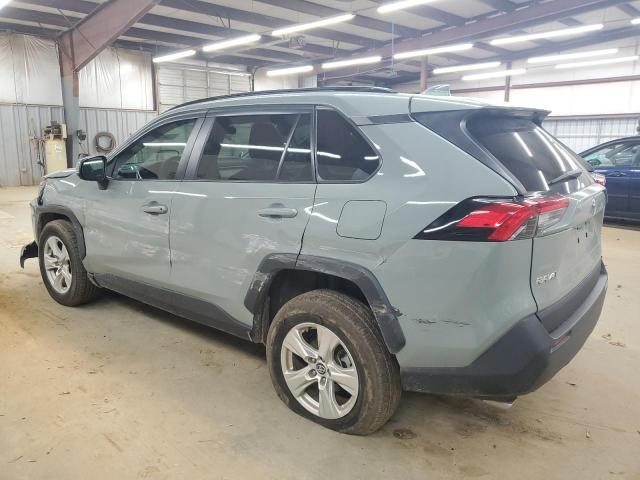 2T3W1RFVXLC072324 - 2020 TOYOTA RAV4 XLE GRAY photo 2