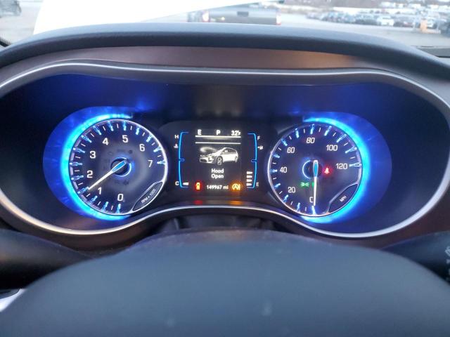 2C4RC1BG6JR246086 - 2018 CHRYSLER PACIFICA TOURING L WHITE photo 9