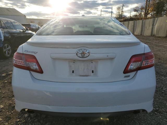 4T1BF3EK8BU738607 - 2011 TOYOTA CAMRY BASE WHITE photo 6