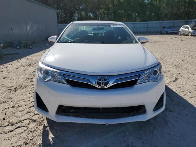 4T1BF1FK7CU134485 - 2012 TOYOTA CAMRY BASE Білий фото 5