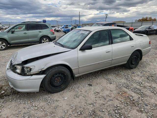 2000 TOYOTA CAMRY CE, 