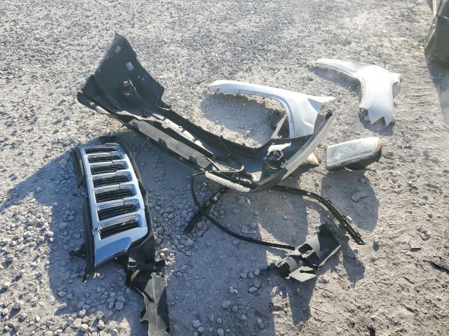 1J4RS4GG0BC534977 - 2011 JEEP GRAND CHER LAREDO WHITE photo 13