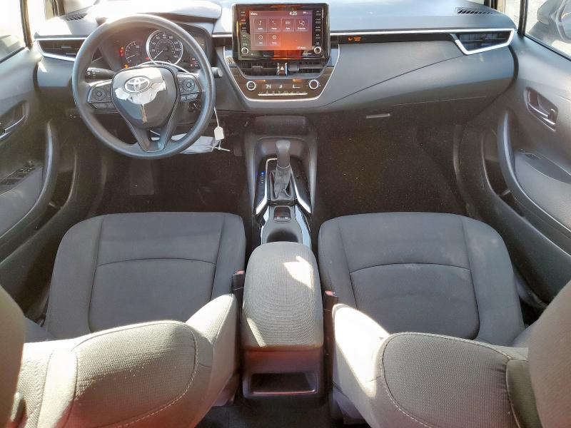 5YFEPMAE8NP306525 - 2022 TOYOTA COROLLA LE BLACK photo 8