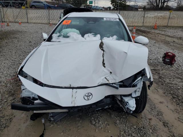 4T1DBADK3SU534646 - 2025 TOYOTA CAMRY XSE WHITE photo 5