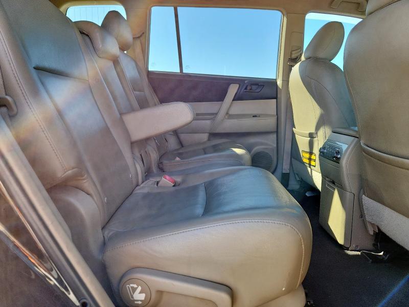 5TDZA3EH8DS040866 - 2013 TOYOTA HIGHLANDER BASE BLACK photo 11