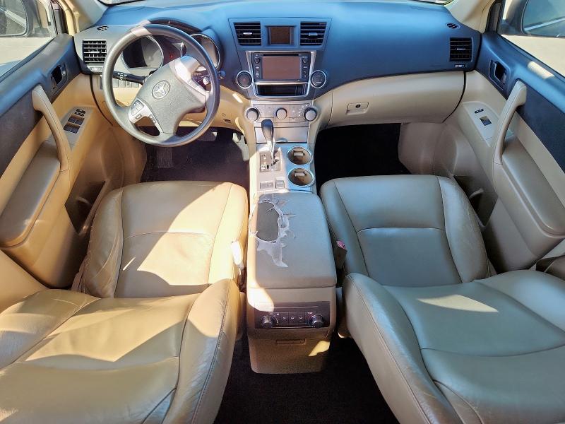 5TDZA3EH8DS040866 - 2013 TOYOTA HIGHLANDER BASE BLACK photo 8