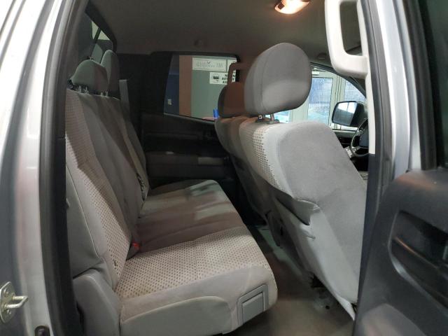 5TFUM5F15AX005187 - 2010 TOYOTA TUNDRA DOUBLE CAB SR5 SILVER photo 10
