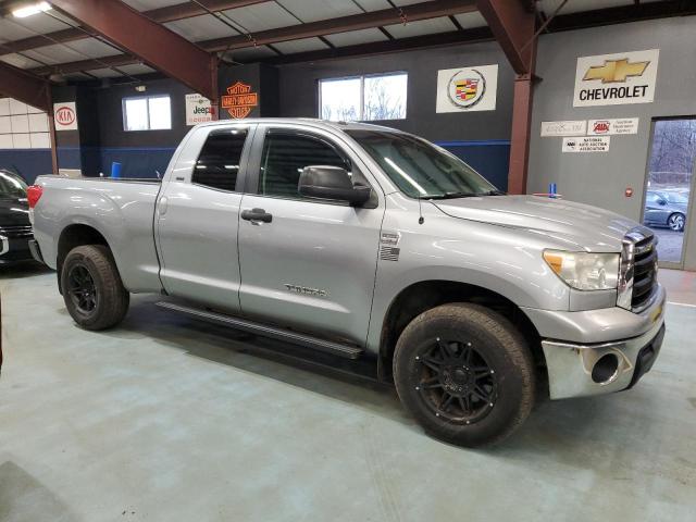 5TFUM5F15AX005187 - 2010 TOYOTA TUNDRA DOUBLE CAB SR5 SILVER photo 4