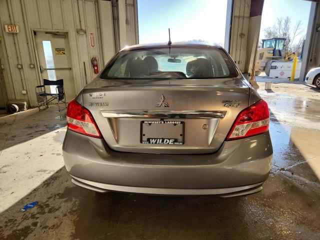 ML32F3FJ0JHF06848 - 2018 MITSUBISHI MIRAGE G4 ES Szary zdjęcie 6