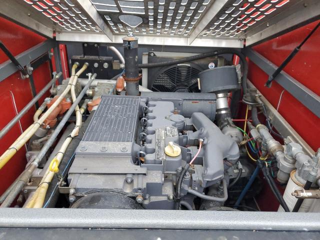 3C7WRNEL7FG683063 - 2015 RAM 5500 红色 照片 12