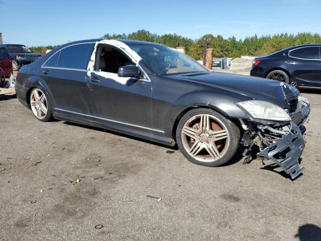 WDDNG9EB8DA511784 - 2013 MERCEDES-BENZ S 550 4MATIC BLACK photo 4