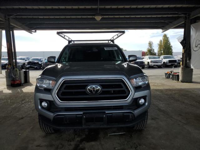 3TMCZ5AN3PM593497 - 2023 TOYOTA TACOMA DOUBLE CAB 银色 照片 5