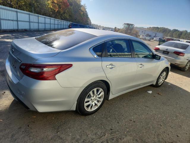 1N4AL3AP4JC475259 - 2018 NISSAN ALTIMA 2.5 银色 照片 3