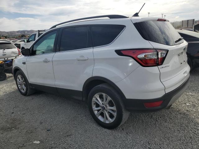 1FMCU0GD5JUA25539 - 2018 FORD ESCAPE SE Ақ фото 2