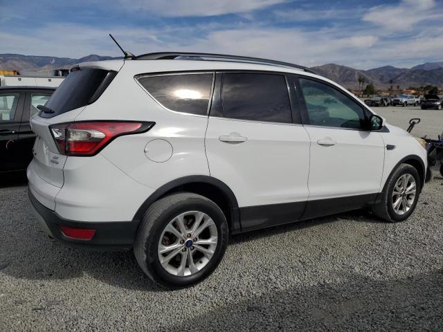 1FMCU0GD5JUA25539 - 2018 FORD ESCAPE SE Ақ фото 3