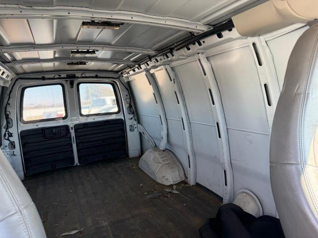 1GCWGAFP5K1364511 - 2019 CHEVROLET EXPRESS G2 WHITE photo 6