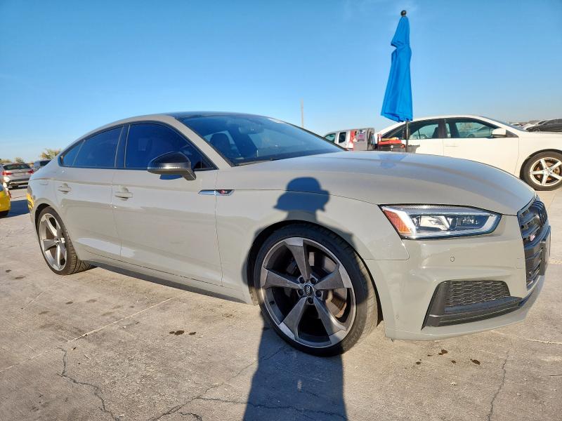 WAUB4CF52KA070319 - 2019 AUDI S5 PREMIUM PLUS Grau Foto 4
