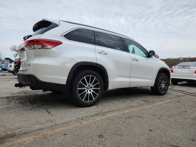 5TDJZRFHXJS820029 - 2018 TOYOTA HIGHLANDER SE Ağ foto 3