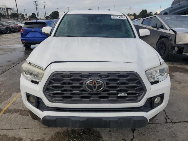 5TFAX5GN1JX114452 - 2018 TOYOTA TACOMA DOUBLE CAB 白色 照片 5