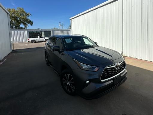 2020 TOYOTA HIGHLANDER XLE, 