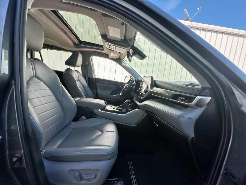 5TDGZRAH2LS506864 - 2020 TOYOTA HIGHLANDER XLE رمادي صورة 5