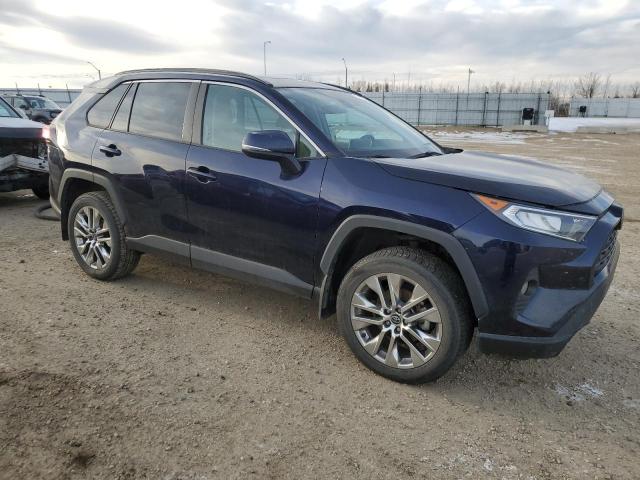 2T3R1RFV1MW141401 - 2021 TOYOTA RAV4 XLE BLUE photo 4