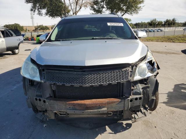 1GNKVGED3BJ387372 - 2011 CHEVROLET TRAVERSE LT ვერცხლისფერი ფოტო 5