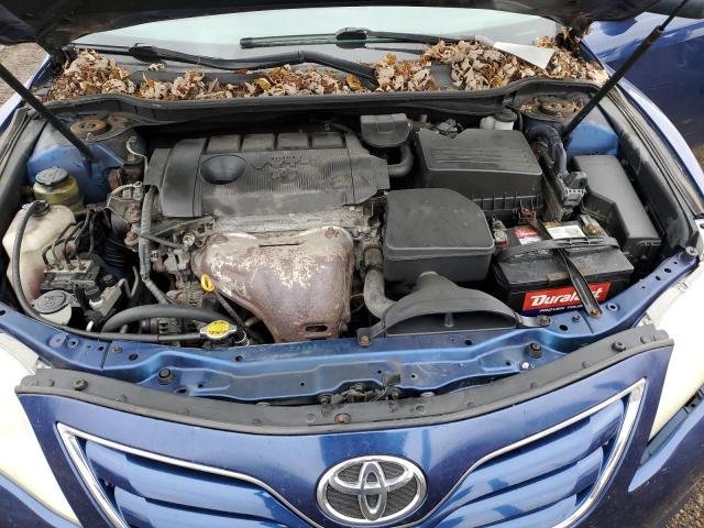 4T1BF3EK6BU617977 - 2011 TOYOTA CAMRY BASE BLUE photo 11