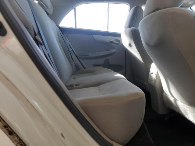 5YFBU4EE0DP081263 - 2013 TOYOTA COROLLA BASE أبيض صورة 11
