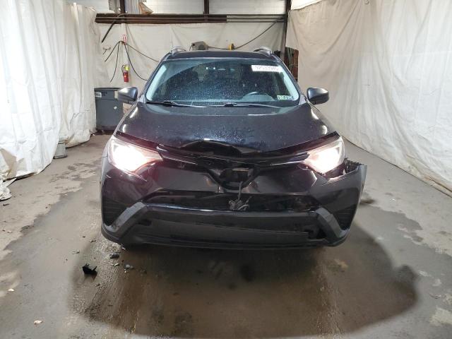 2T3BFREV2HW577846 - 2017 TOYOTA RAV4 LE შავი ფოტო 5