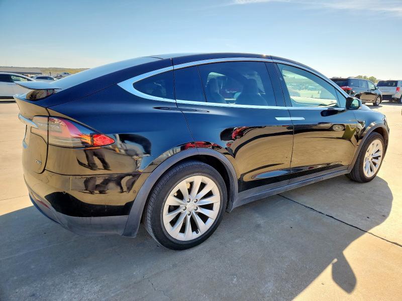 5YJXCDE26HF037185 - 2017 TESLA MODEL X BLACK photo 3