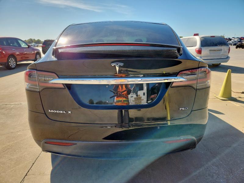 5YJXCDE26HF037185 - 2017 TESLA MODEL X BLACK photo 6