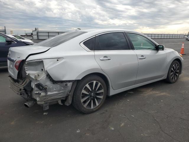 1N4AL3AP0JC282901 - 2018 NISSAN ALTIMA 2.5 银色 照片 3