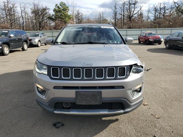 3C4NJDCB1JT222249 - 2018 JEEP COMPASS LIMITED Srebrny zdjęcie 5