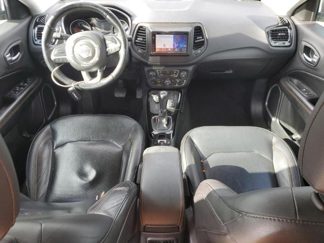 3C4NJDCB1JT222249 - 2018 JEEP COMPASS LIMITED Srebrny zdjęcie 8