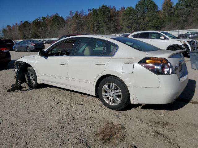 1N4AL2AP0BC116213 - 2011 NISSAN ALTIMA BASE WHITE photo 2