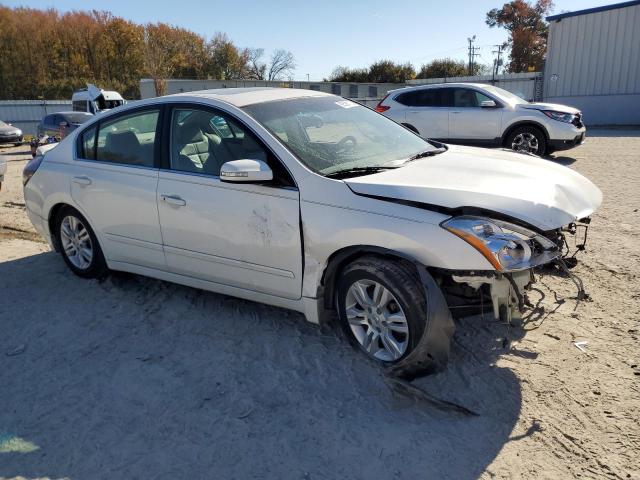 1N4AL2AP0BC116213 - 2011 NISSAN ALTIMA BASE WHITE photo 4