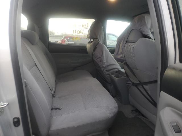 3TMLU4EN1BM079952 - 2011 TOYOTA TACOMA DOUBLE CAB SILVER photo 10
