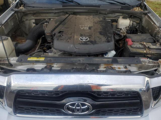 3TMLU4EN1BM079952 - 2011 TOYOTA TACOMA DOUBLE CAB SILVER photo 11