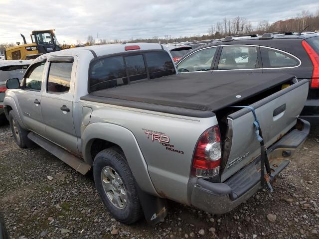 3TMLU4EN1BM079952 - 2011 TOYOTA TACOMA DOUBLE CAB SILVER photo 2