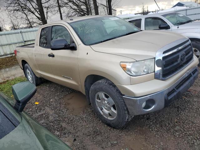 5TFUM5F14AX010638 - 2010 TOYOTA TUNDRA DOUBLE CAB SR5 CREAM photo 4