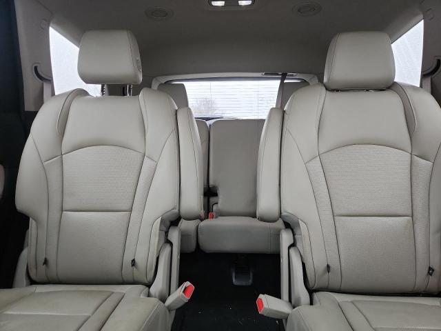 5GAEVAKW2JJ121656 - 2018 BUICK ENCLAVE ESSENCE Bordo fotoğraf 10