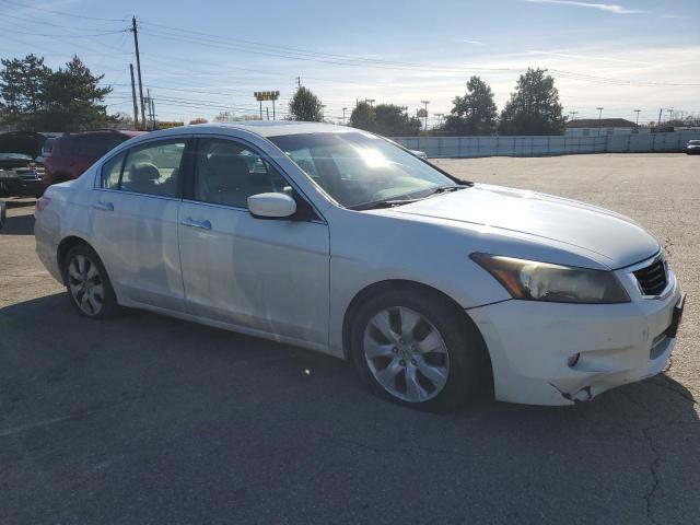 1HGCP36889A003762 - 2009 HONDA ACCORD EXL WHITE photo 4