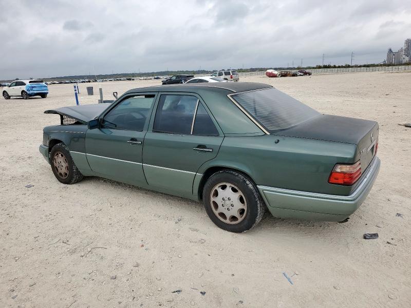 WDBEA32E0RC093755 - 1994 MERCEDES-BENZ E 320 მწვანე ფოტო 2