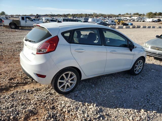3FADP4EJ3FM101664 - 2015 FORD FIESTA SE WHITE photo 3