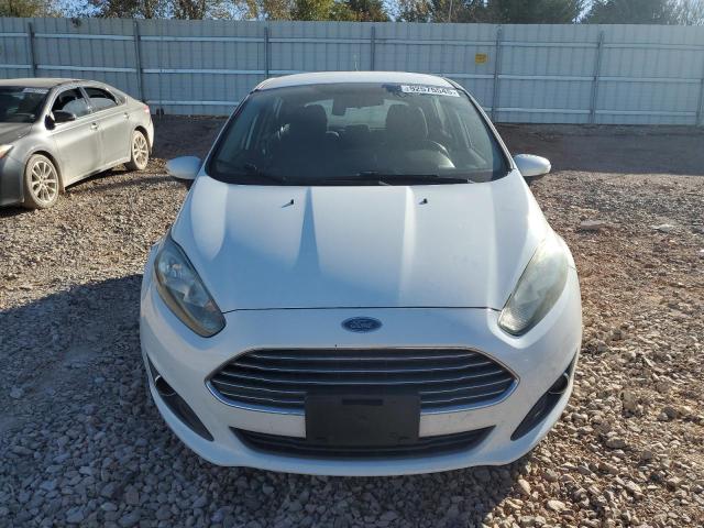 3FADP4EJ3FM101664 - 2015 FORD FIESTA SE WHITE photo 5