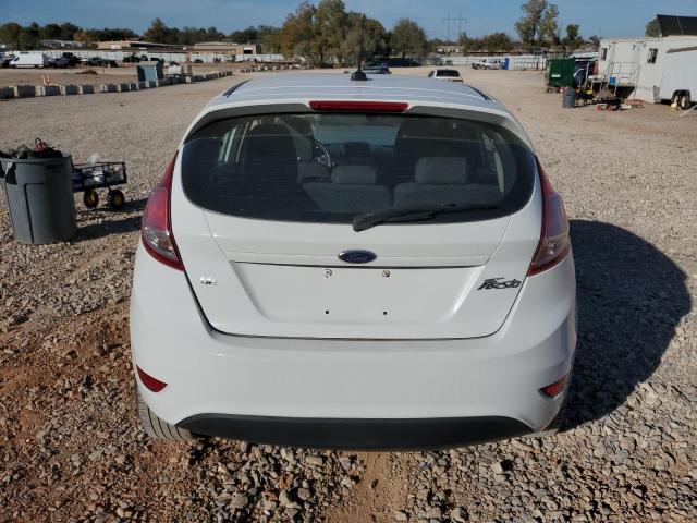 3FADP4EJ3FM101664 - 2015 FORD FIESTA SE WHITE photo 6