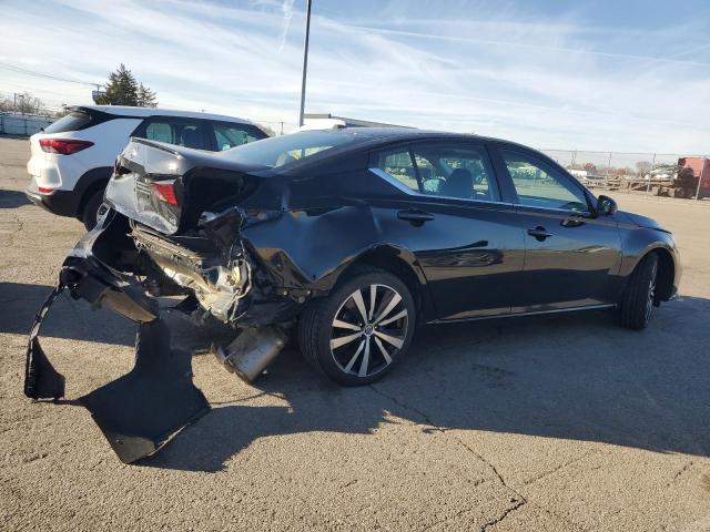 1N4BL4CW7KN326249 - 2019 NISSAN ALTIMA SR Noir photo 3